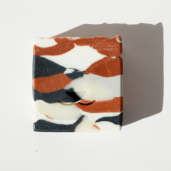 'DOGGO' Handmade / Artisan Soap (MAY COLLECTION: 'Pooch Smooch')